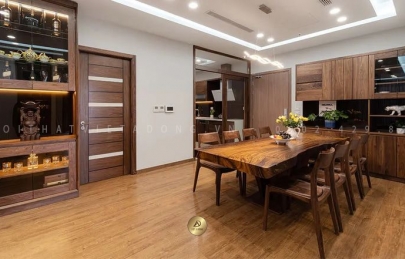 Bộ bàn ăn gỗ óc chó nguyên tấm giá bao tiền?